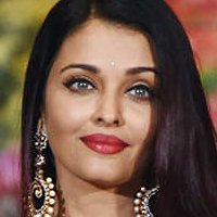 Aishwarya Rai Bachchan Desnuda