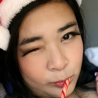 Akidearest Desnuda