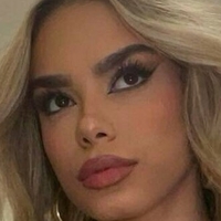 Arianamovati Desnuda