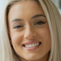 Athena Paris Desnuda