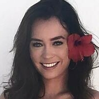 Caitlin Clemmens Desnuda