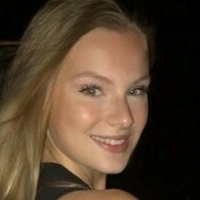 Chloe Vialaret Desnuda
