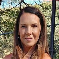 Cougar Exclusive Desnuda