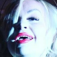 Darkteaser Desnuda