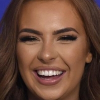 Demi Jones Desnuda