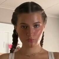Ella Bleu Desnuda