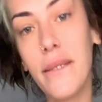 Hannah Peachey Desnuda