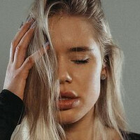 Hollaura Desnuda