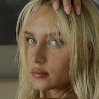 Itsvilena Desnuda