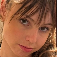 Julia Sinclair Desnuda