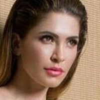 Justine Pasek Desnuda