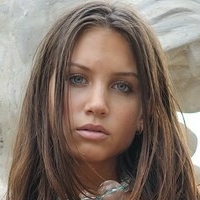 Kat B Art Desnuda