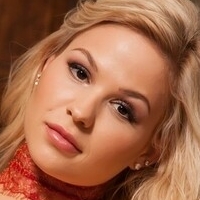 Laura Alexis Desnuda