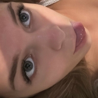 Lyiax Desnuda