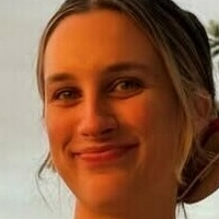 Mackenzie Lee Desnuda