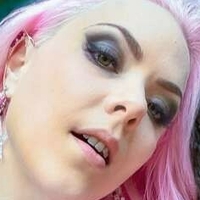 Nina Rei Desnuda