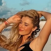 Noelle Foley Desnuda