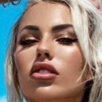 Olivia Burns Desnuda