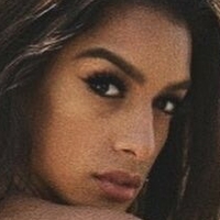 Olivia Rae Desnuda
