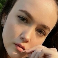 renaulttlhowe Desnuda