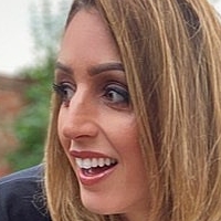 Rezzy Ghadjar Desnuda
