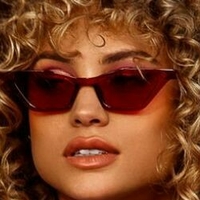 Rose Bertram Model Desnuda