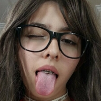 Sadlola Desnuda