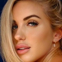 Sheila And Judith Desnuda