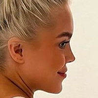 sirenbjerkli Desnuda