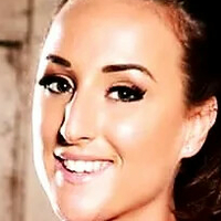 Sophie Poole Desnuda