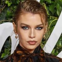 Stella Maxwell Desnuda