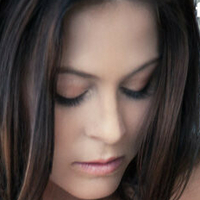 Victoria James Desnuda